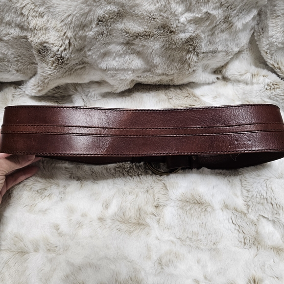 Ralph Lauren Brown Leather Belt with Gold Buckle - Picture 4 of 11